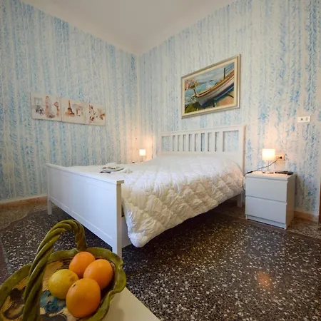 Apartman Casa Boheme A Dieci Minuti Dal Centro Di Genova